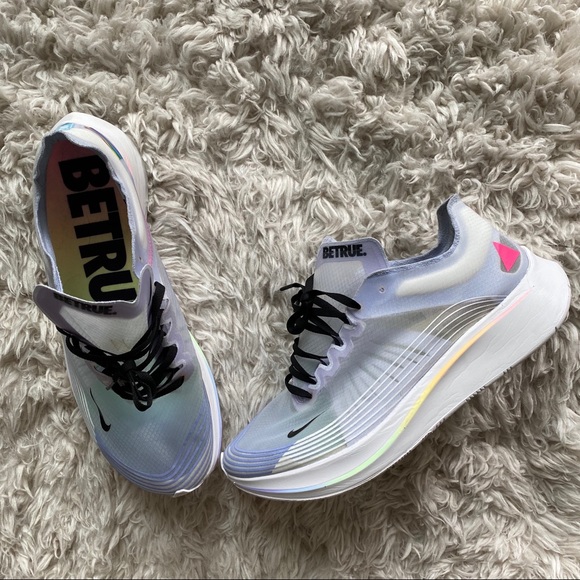 nike zoom fly betrue